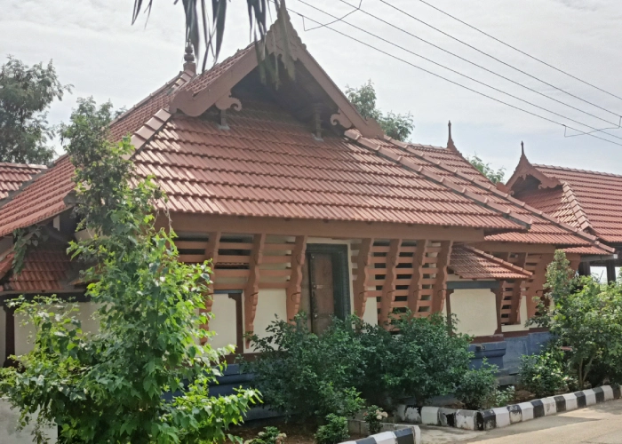 Senior retirement homes providing comfort and care for elderly residents in a serene environment